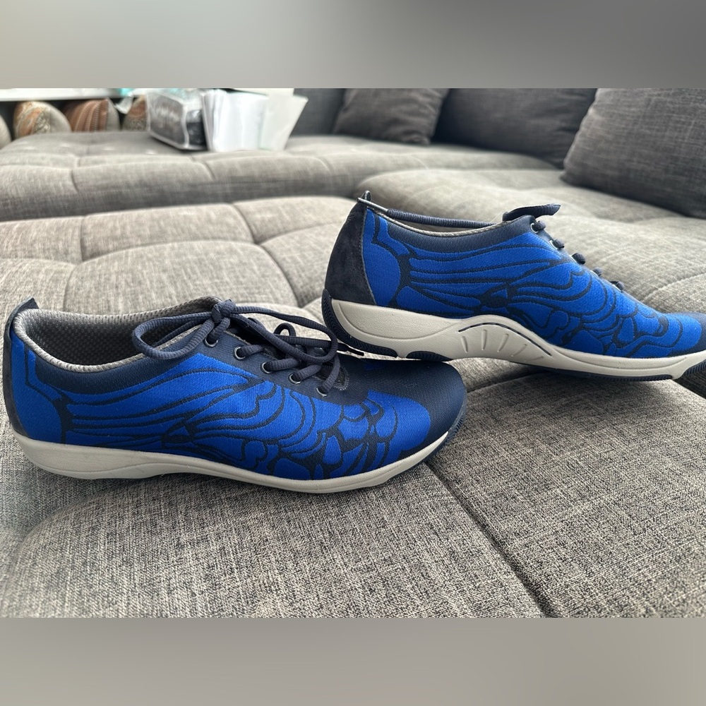 NWOT Dansko Womens Hanna Sneakers Blue 4508737573 Lace Up size EU42, US11.5
